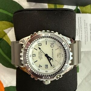 Momentum Men's Grey Silicone Strap Dive Watch - Grey